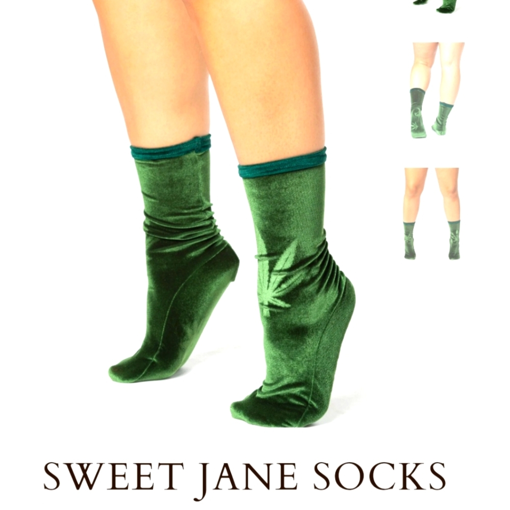 SOLSTICE INTIMATES Sweet Mary Jane Socks